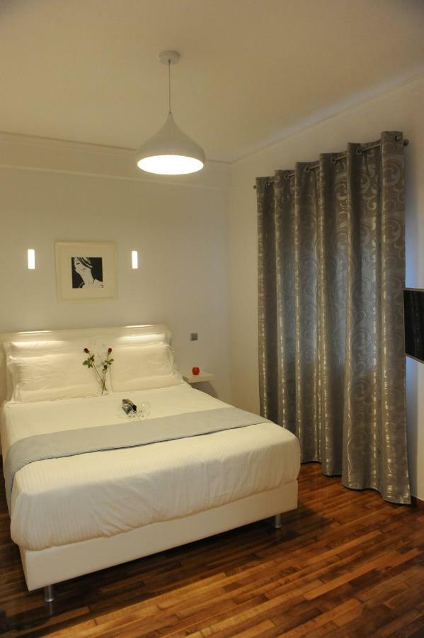 Modern And Cozy Apartment In The Centre Of أثينا المظهر الخارجي الصورة